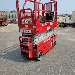 2017 MEC 1930SE Scissor Lift