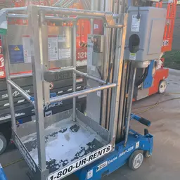 2017 Genie AWP-30SDC Pusharound Lift