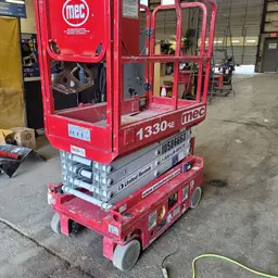2017 MEC 1330SE Scissor Lift