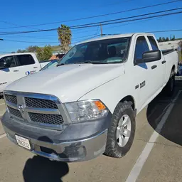 2018 Dodge 1500QUADSTGRWD Truck