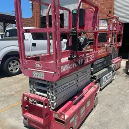2018 MEC MICRO 19 Scissor Lift