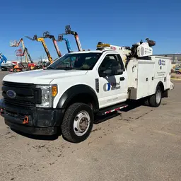 2017 Ford F550REGXLG4WD