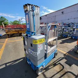 2017 Genie GR-20 Self-Propelled One-Person Lift