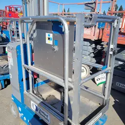 2017 Genie GR-20 Self-Propelled One-Person Lift