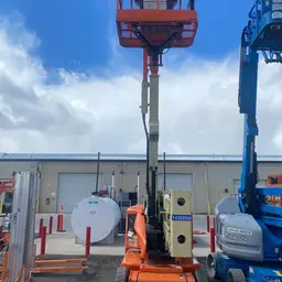 2014 JLG E400AJPN Articulating Boom Lift