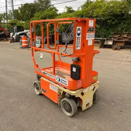 2018 JLG 1230ES Self-Propelled One-Person Lift