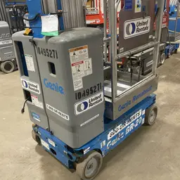 2016 Genie GR-20 Self-Propelled One-Person Lift