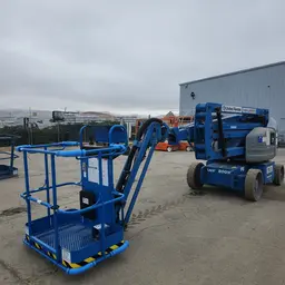 2015 Genie Z-40/23N RJ Articulating Boom Lift
