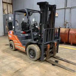 2018 Toyota 8FDU30 Warehouse Forklift