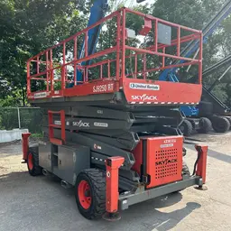 2017 Skyjack SJ9250RT Rough Terrain Scissor Lift