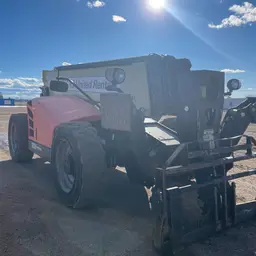 2016 JLG 1055 Forklift