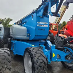 2014 Genie ZX-135 Articulating Boom Lift