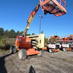 2015 JLG 450AJ Articulating Boom Lift