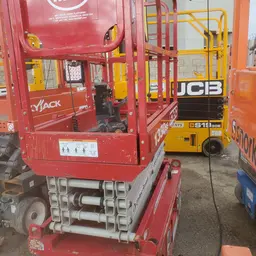 2017 MEC 1330SE Scissor Lift