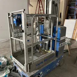 2018 Genie GR-20 Self-Propelled One-Person Lift