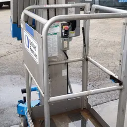 2018 Genie AWP-30SDC Pusharound Lift