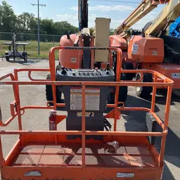 2013 JLG 450AJ Articulating Boom Lift