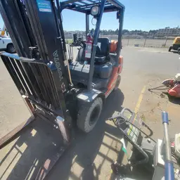 2017 Toyota 8FGU25 Warehouse Forklift