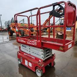 2017 MEC 1330SE Scissor Lift