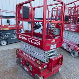 2017 MEC 1330SE Scissor Lift