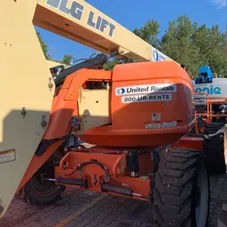 2013 JLG 600AJ Articulating Boom Lift