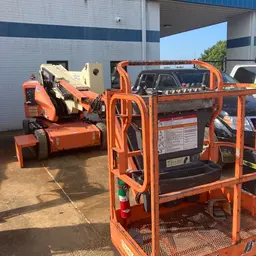 2014 JLG E400AJPN Articulating Boom Lift