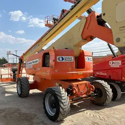 2015 JLG 800AJ Articulating Boom Lift
