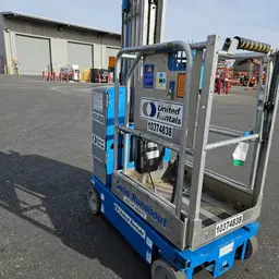 2015 Genie GR-20 Self-Propelled One-Person Lift