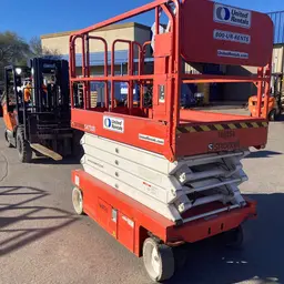 2015 Snorkel S4732E Scissor Lift
