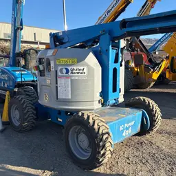 2018 Genie Z-34/22 IC Articulating Boom Lift