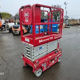 2018 MEC MICRO 19 Scissor Lift
