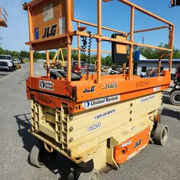 2017 JLG 3246ES Scissor Lift