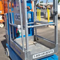 2017 Genie GR-20 Self-Propelled One-Person Lift