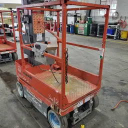 2015 Skyjack SJ12 Self-Propelled One-Person Lift