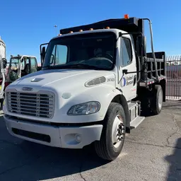 2019 Freightliner M2106HD