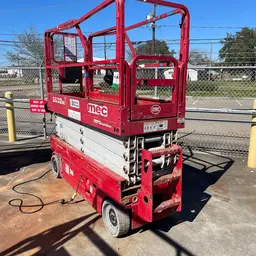 2017 MEC 2632SE Scissor Lift