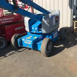 2013 Genie Z-45/25J DC Articulating Boom Lift