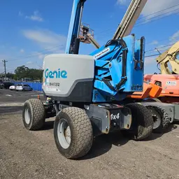 2015 Genie Z-62/40J Articulating Boom Lift