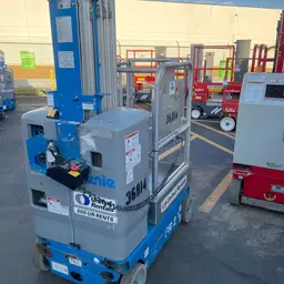 2016 Genie GR-20 Self-Propelled One-Person Lift
