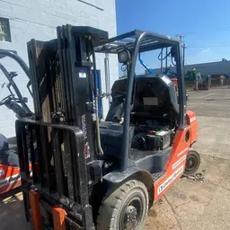 2017 Toyota 8FGU25 Warehouse Forklift