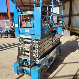2017 Genie GS-3232 Scissor Lift