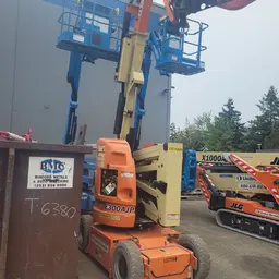 2014 JLG E300AJP Articulating Boom Lift