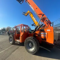 2017 SKYTRAK 10054 Forklift