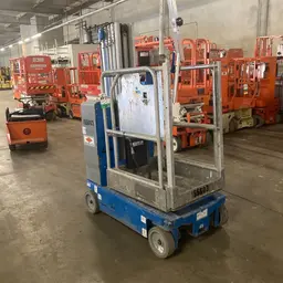 2015 Genie GR-20 Self-Propelled One-Person Lift
