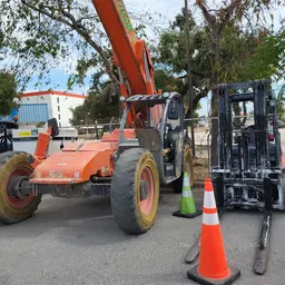 2015 XTREME XR842 Forklift