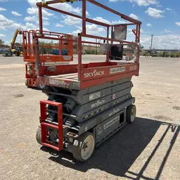 2015 Skyjack SJIII3226 Scissor Lift