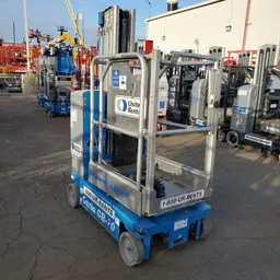 2017 Genie GR-20 Self-Propelled One-Person Lift