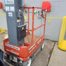 2016 Skyjack SJ16 Self-Propelled One-Person Lift