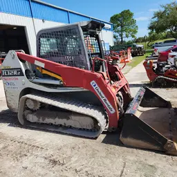2017 Takeuchi TL12R2-CR Track Loader