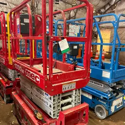 2017 MEC 1330SE Scissor Lift